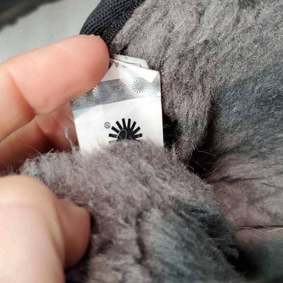 Ugg Australia Mens Neumel 3236 Ankle Leather Sheepskin Chukka Boots shoes - Picture 12 of 13